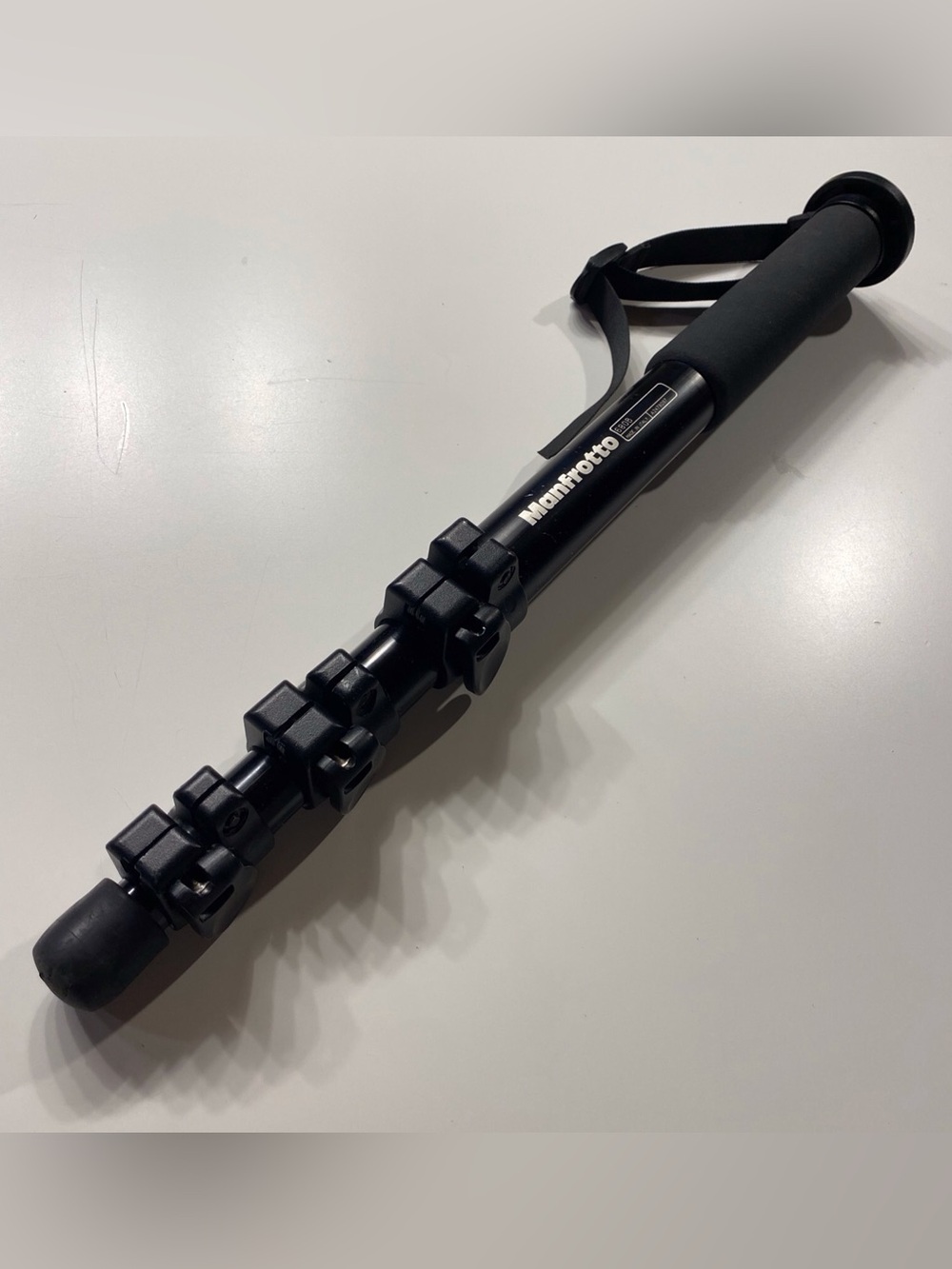 Manfrotto 680B Professional Monopod w/ Strap